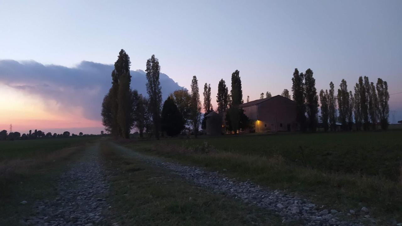 Bed and Breakfast Le Stanze Di Matilde Crevalcore Exterior foto